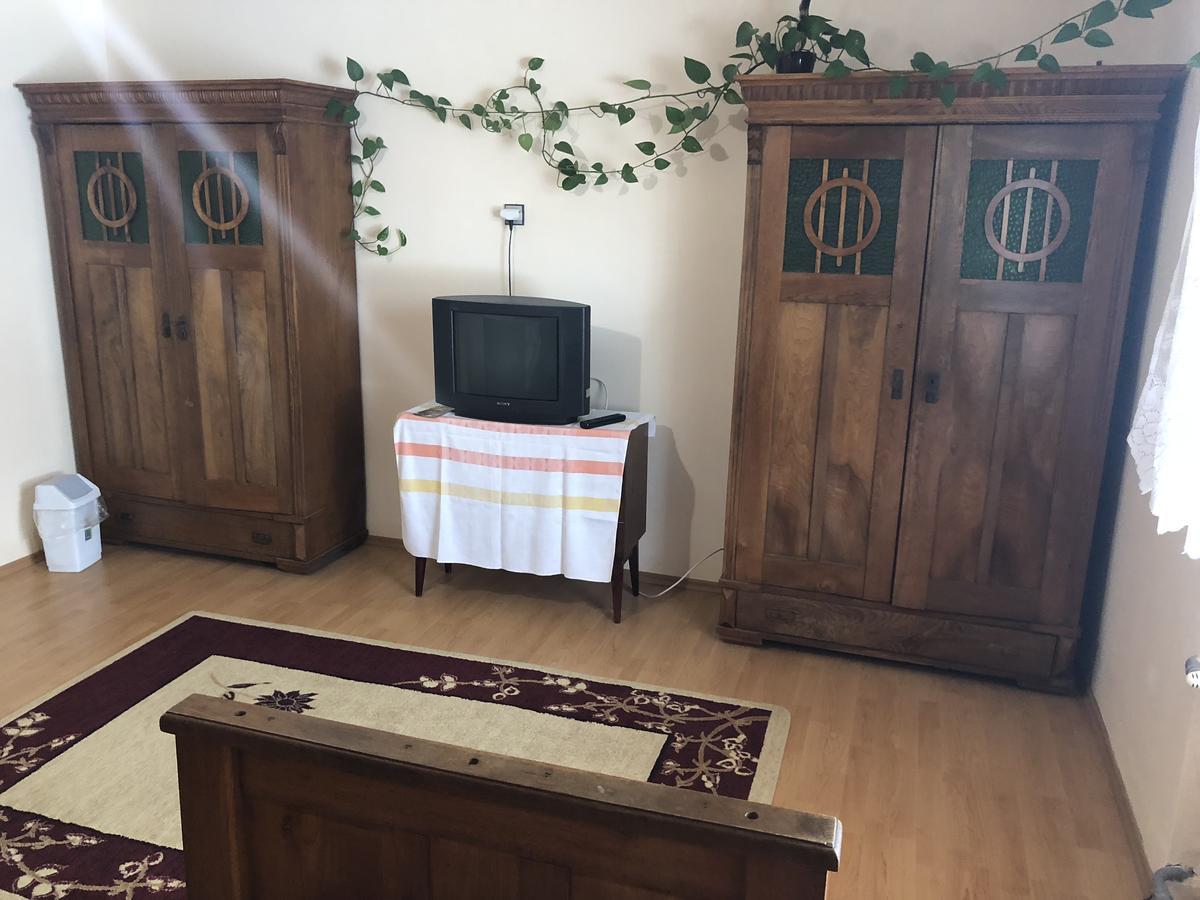 Eko Penzion Leo Дудинце Екстериор снимка